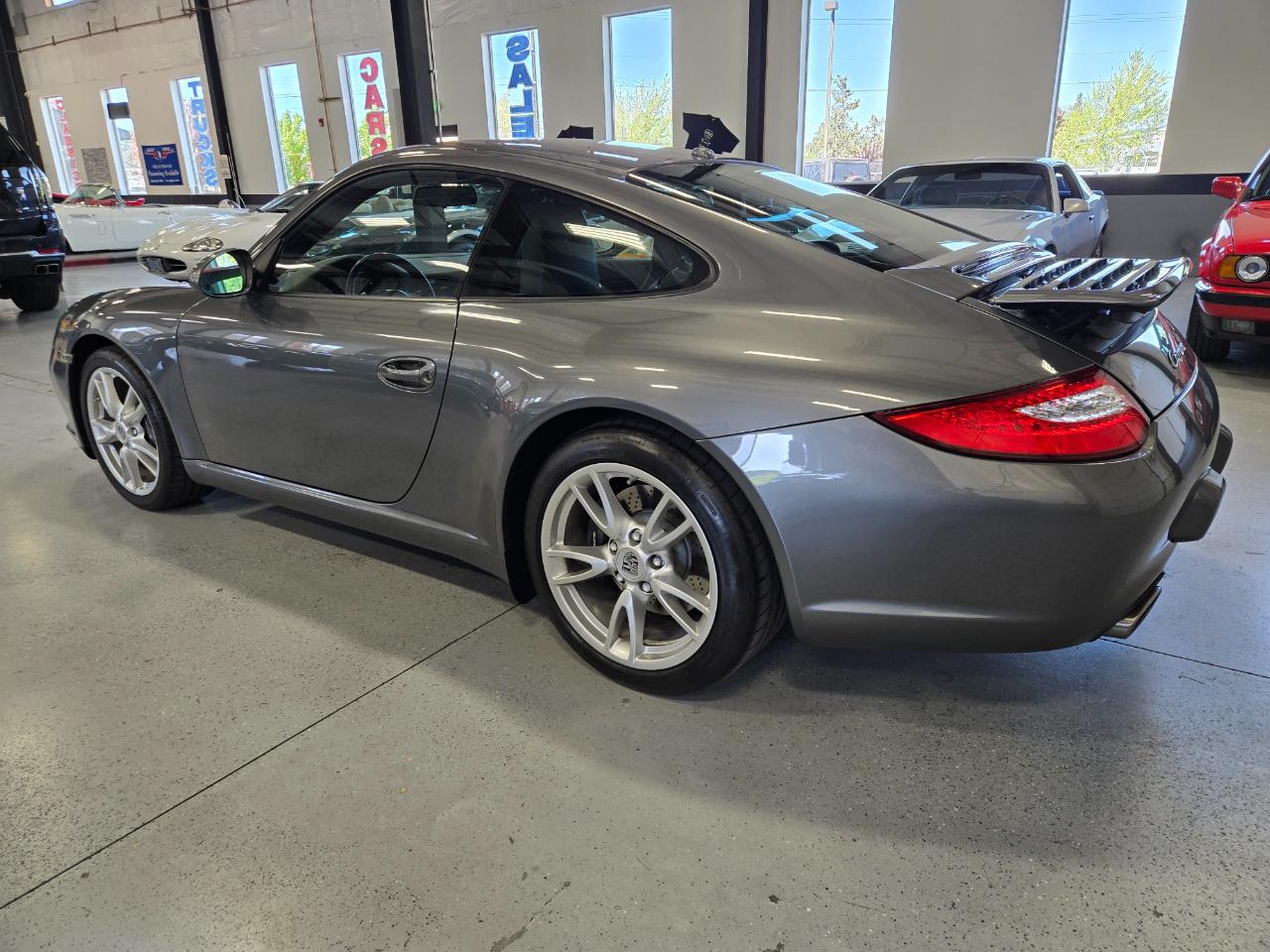 Porsche 911 2dr Cpe Carrera 2010