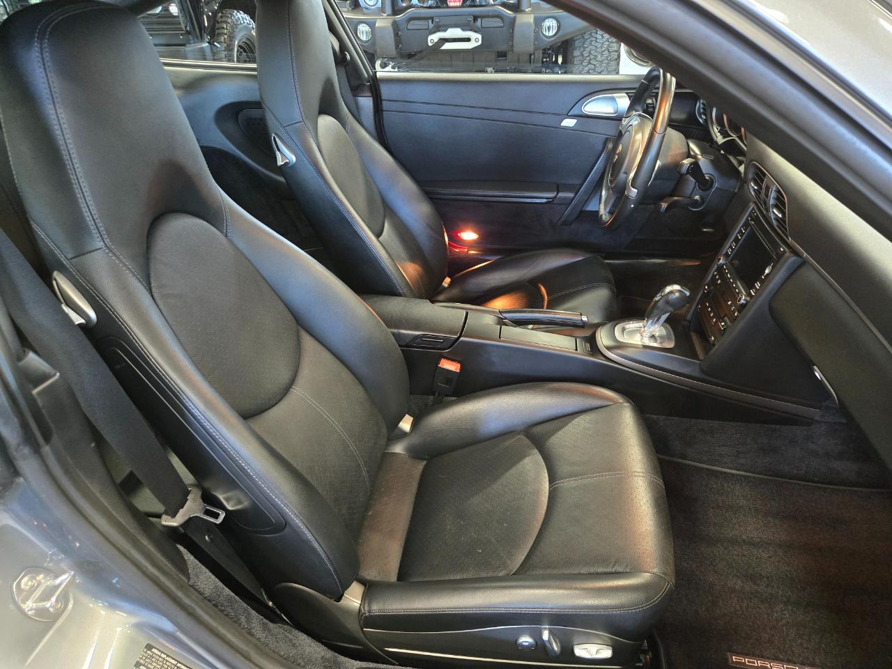 Porsche 911 2dr Cpe Carrera 2010
