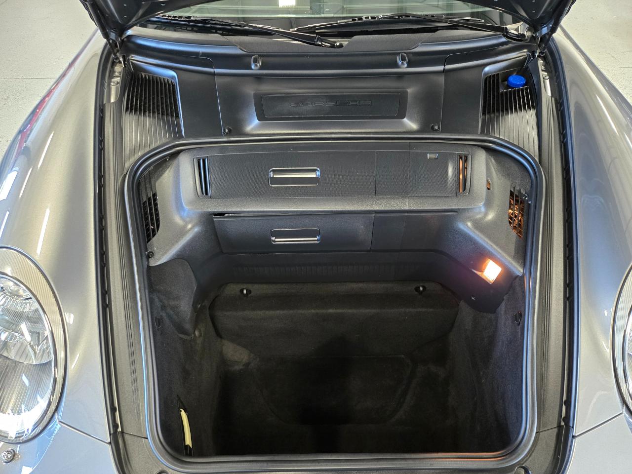 Porsche 911 2dr Cpe Carrera 2010