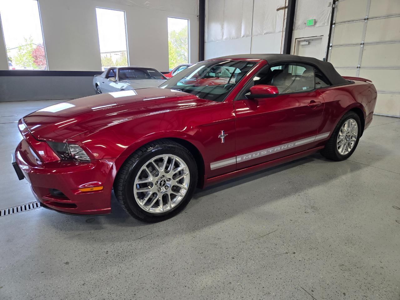 Ford Mustang 2dr Conv V6 Premium 2014