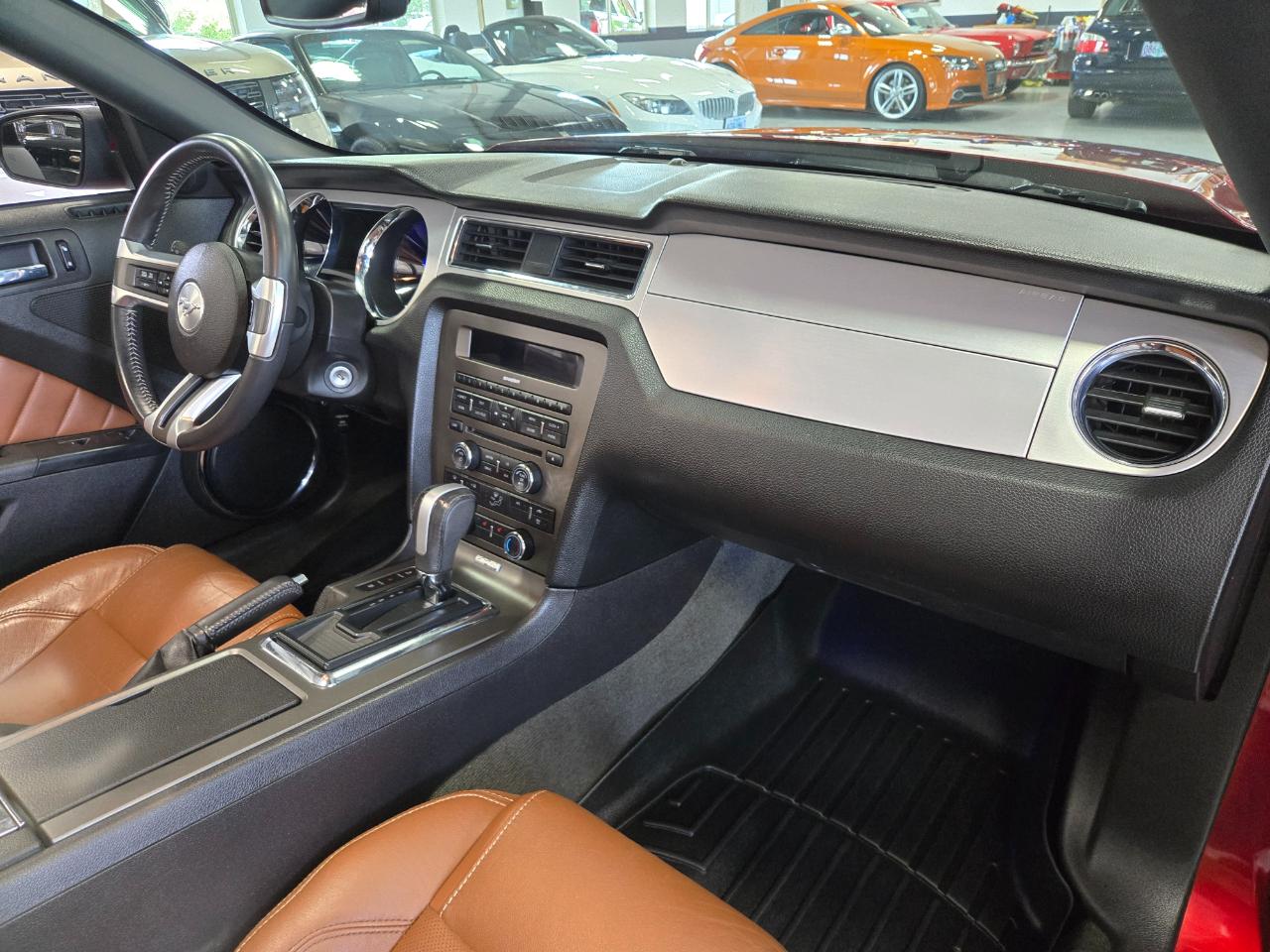 Ford Mustang 2dr Conv V6 Premium 2014