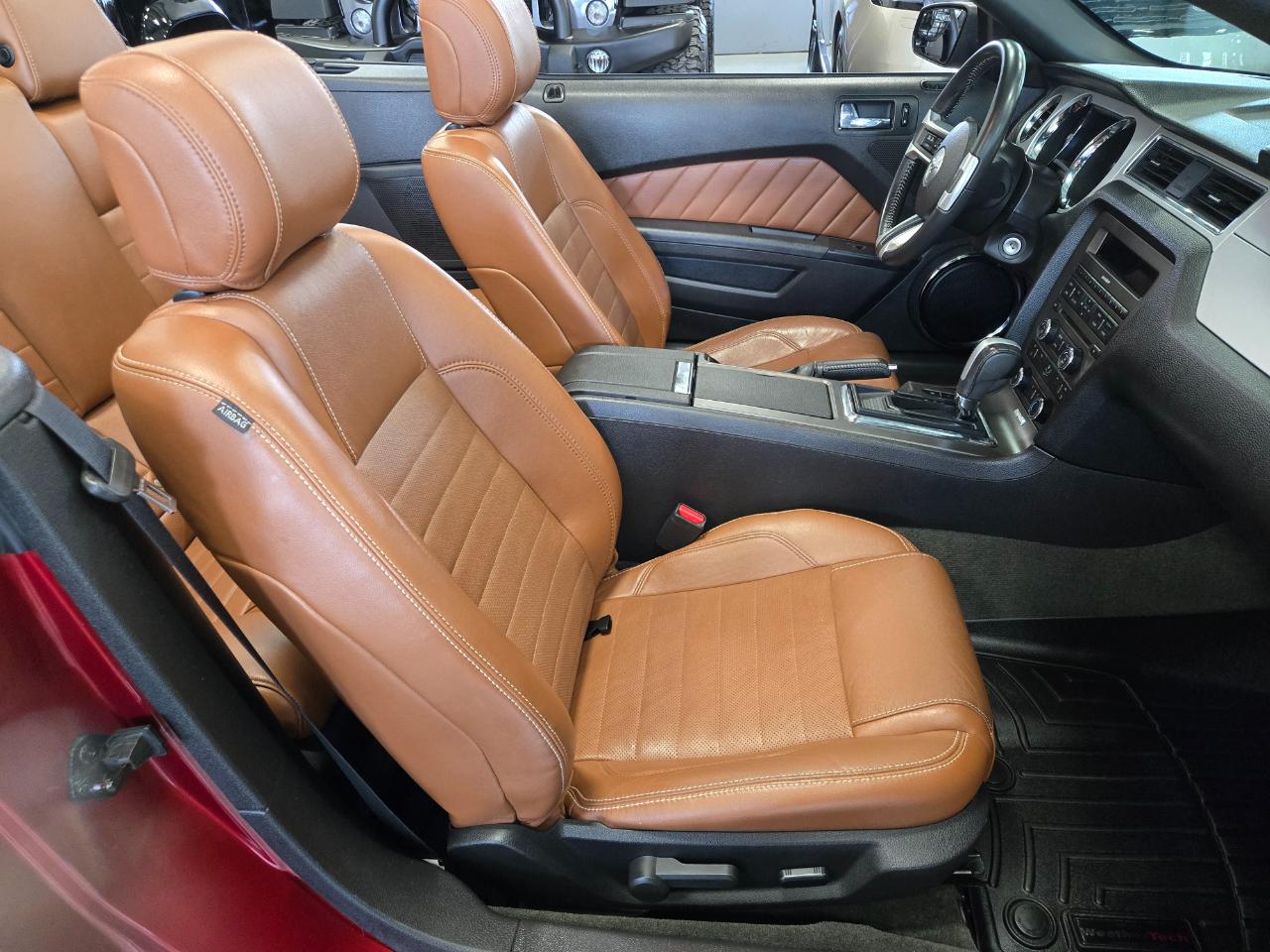 Ford Mustang 2dr Conv V6 Premium 2014