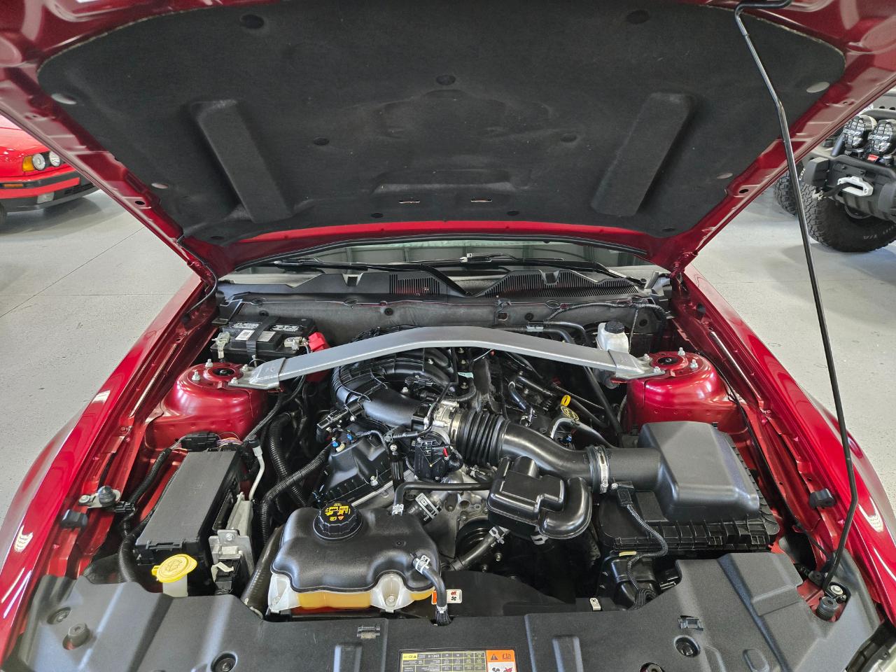 Ford Mustang 2dr Conv V6 Premium 2014