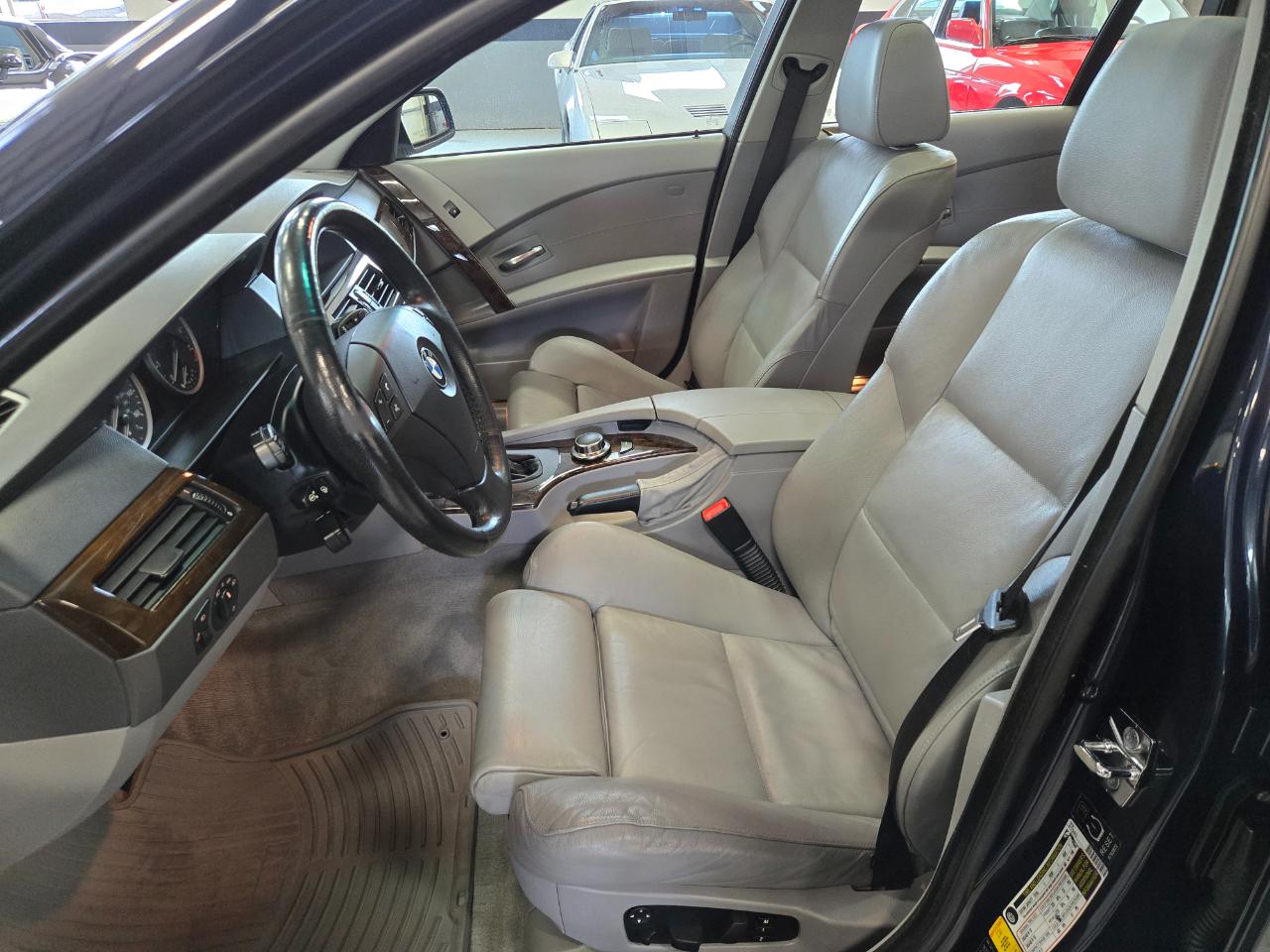 BMW 5 Series 530xi 4dr Sports Wgn AWD 2006