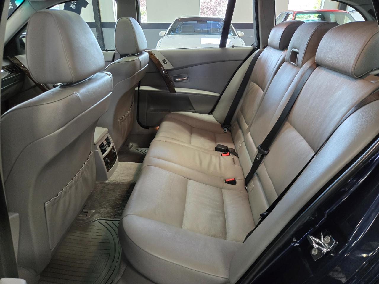 BMW 5 Series 530xi 4dr Sports Wgn AWD 2006