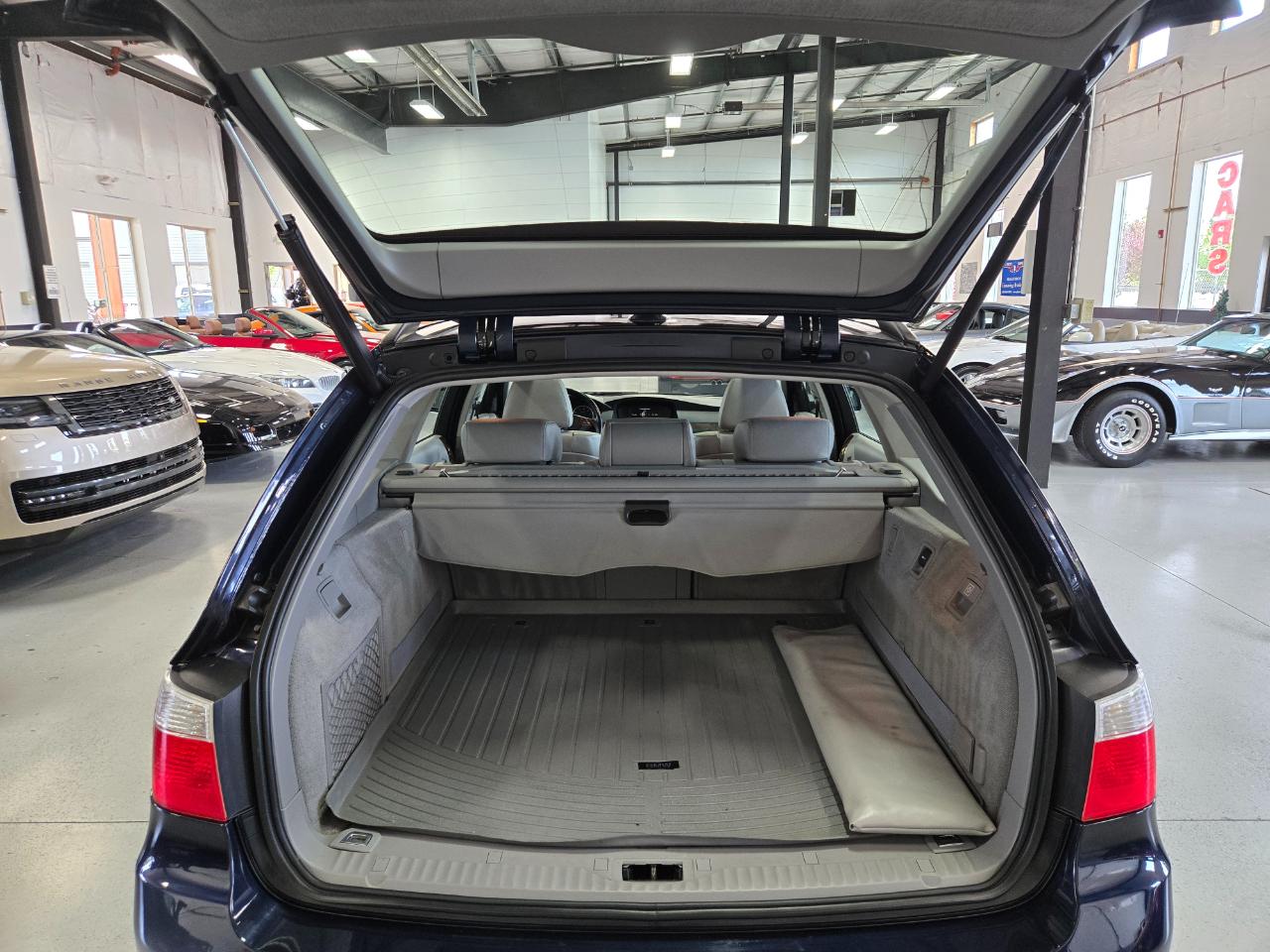 BMW 5 Series 530xi 4dr Sports Wgn AWD 2006