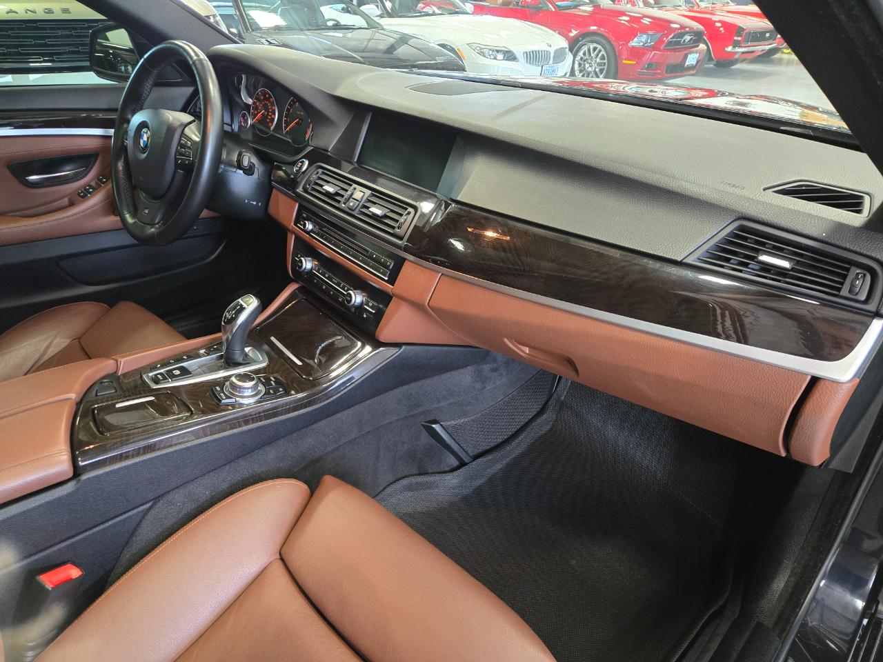 BMW 5 Series 4dr Sdn 535i xDrive AWD 2013