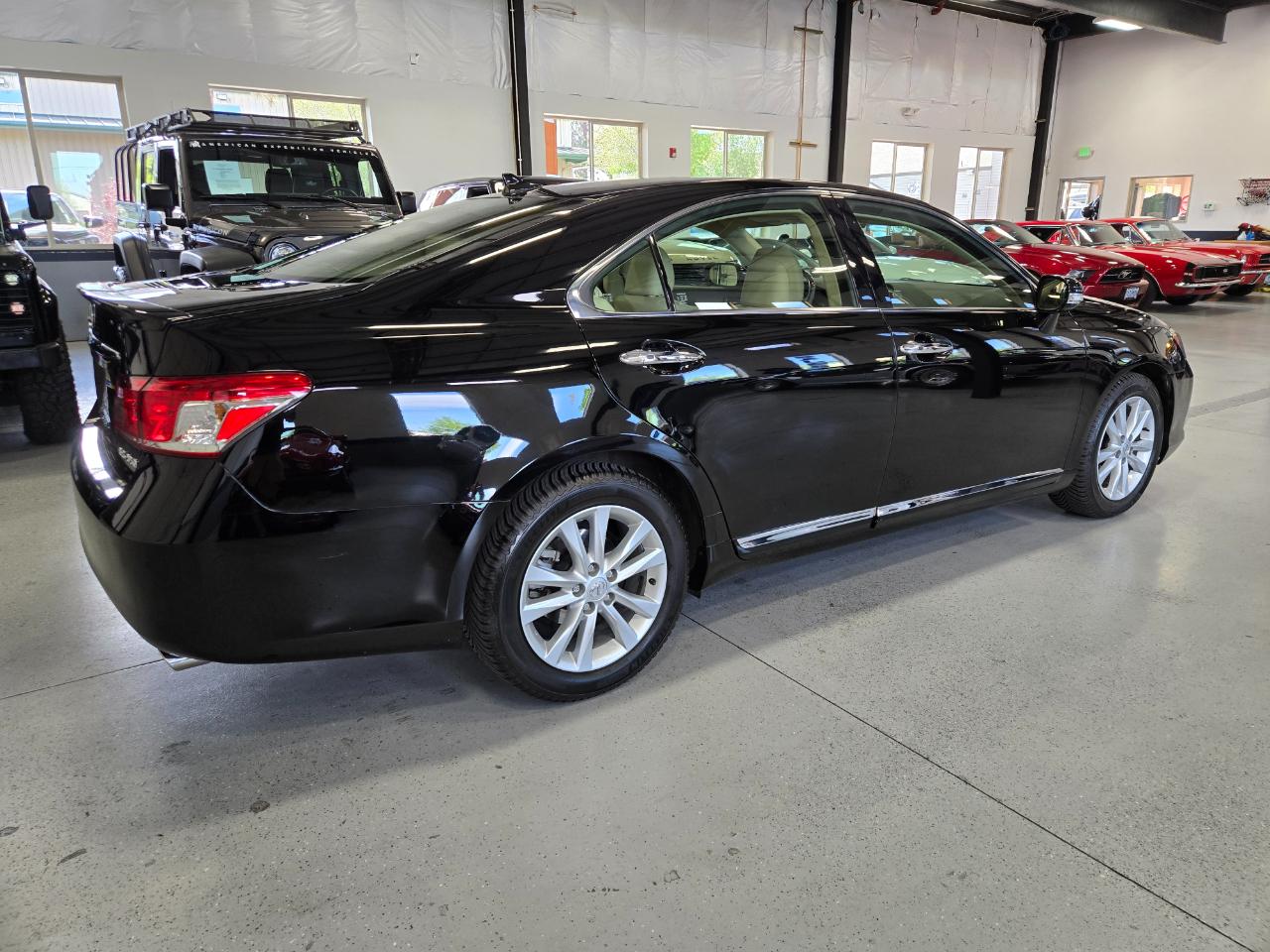 Lexus ES 350 4dr Sdn 2012