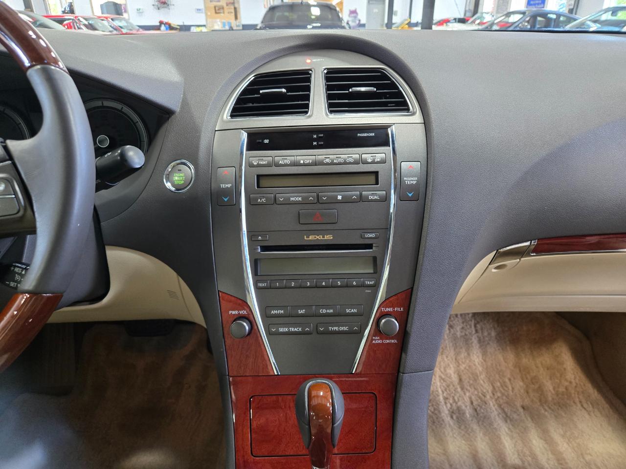 Lexus ES 350 4dr Sdn 2012