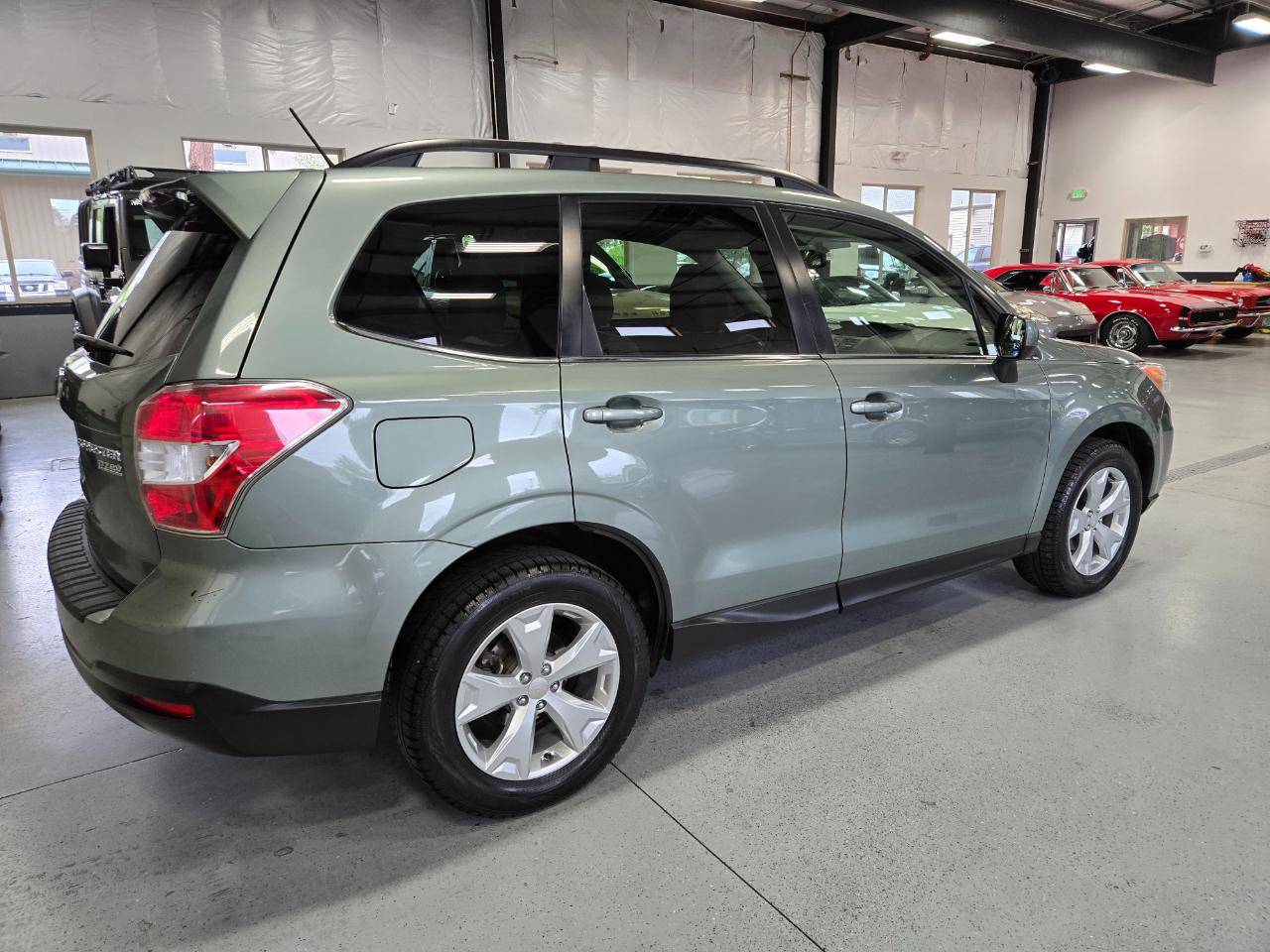 Subaru Forester 4dr Auto 2.5i Limited PZEV 2014