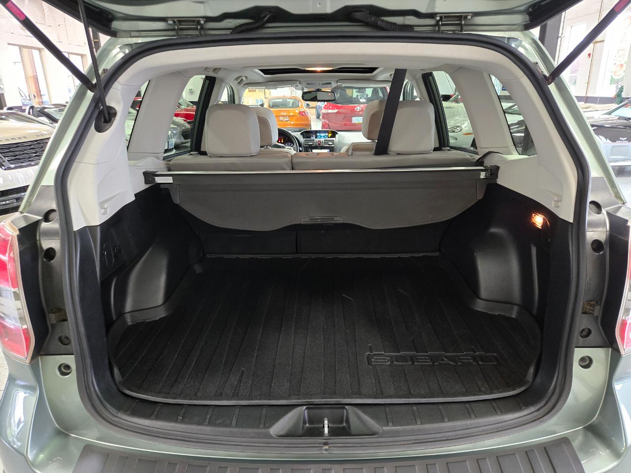 Subaru Forester 4dr Auto 2.5i Limited PZEV 2014
