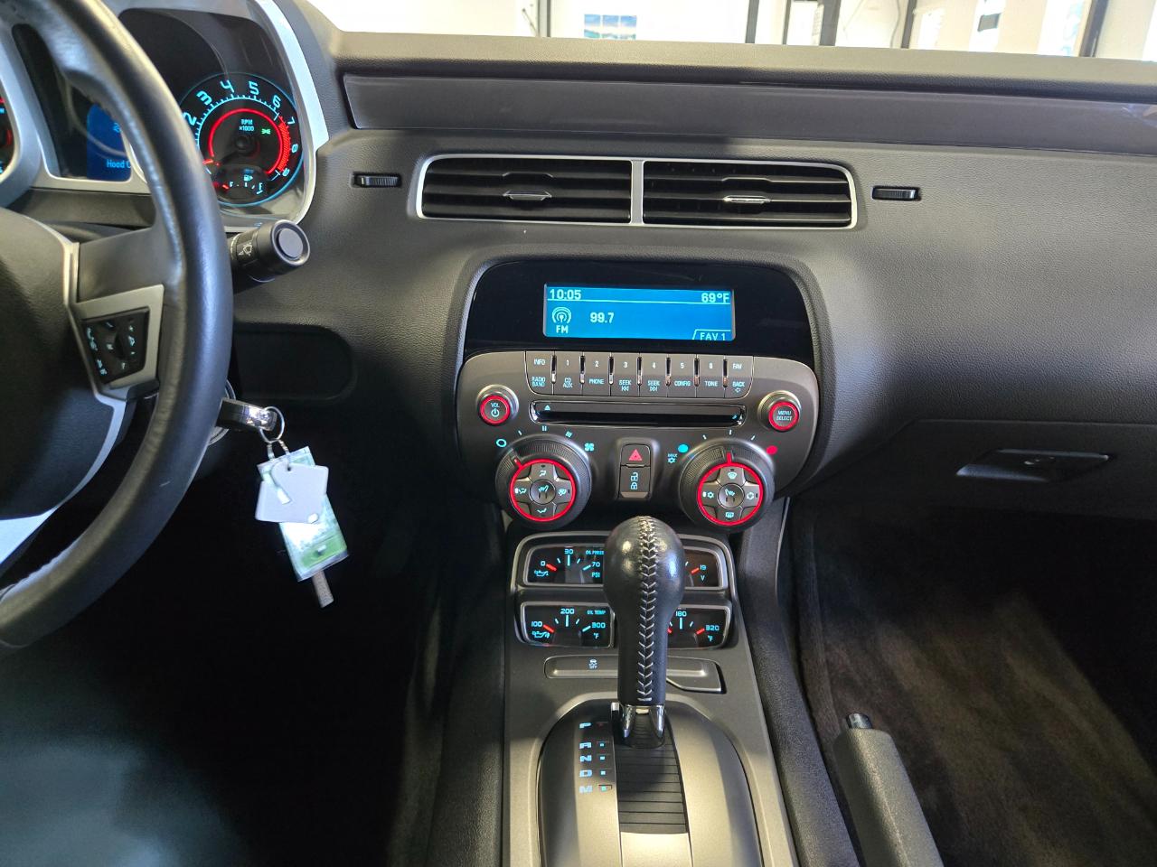 Chevrolet Camaro 2dr Cpe 2SS 2010