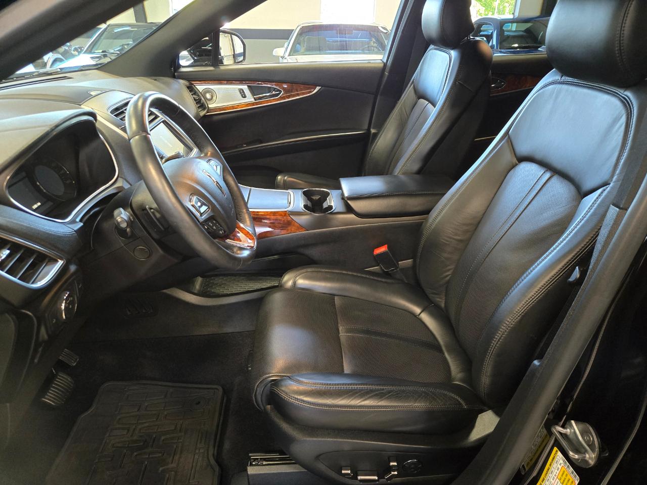 Lincoln MKX AWD 4dr Reserve 2016