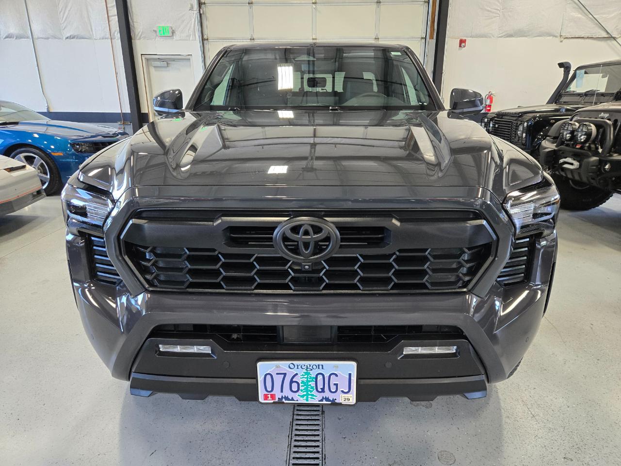 Toyota Tacoma 4WD TRD Off Road Double Cab 5' Bed AT (Natl) 2024