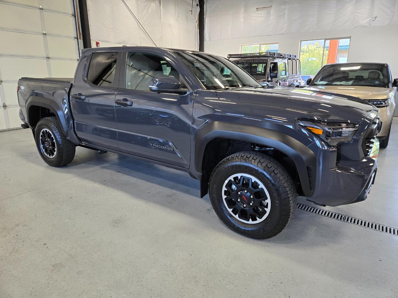 Toyota Tacoma 4WD TRD Off Road Double Cab 5' Bed AT (Natl) 2024