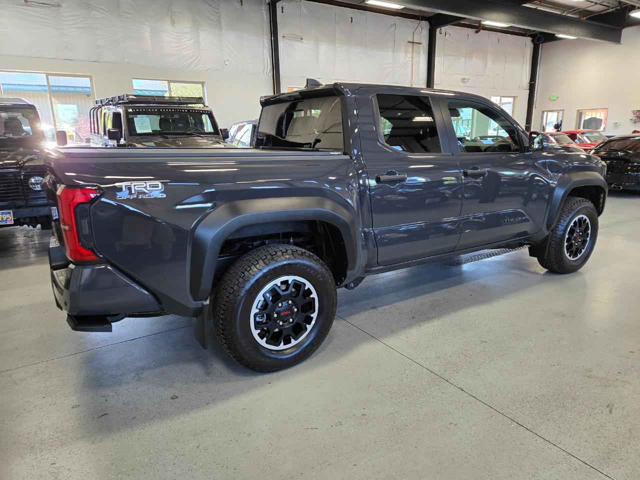 Toyota Tacoma 4WD TRD Off Road Double Cab 5' Bed AT (Natl) 2024