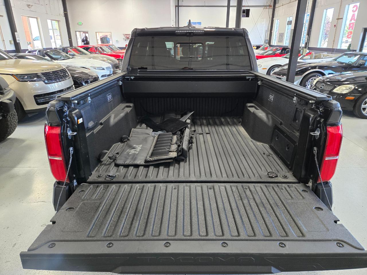 Toyota Tacoma 4WD TRD Off Road Double Cab 5' Bed AT (Natl) 2024