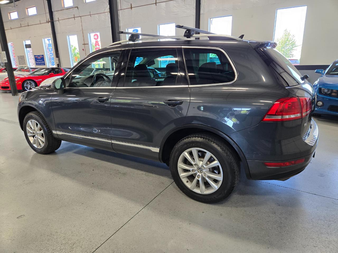 Volkswagen Touareg 4dr 3.6L Sport 2014