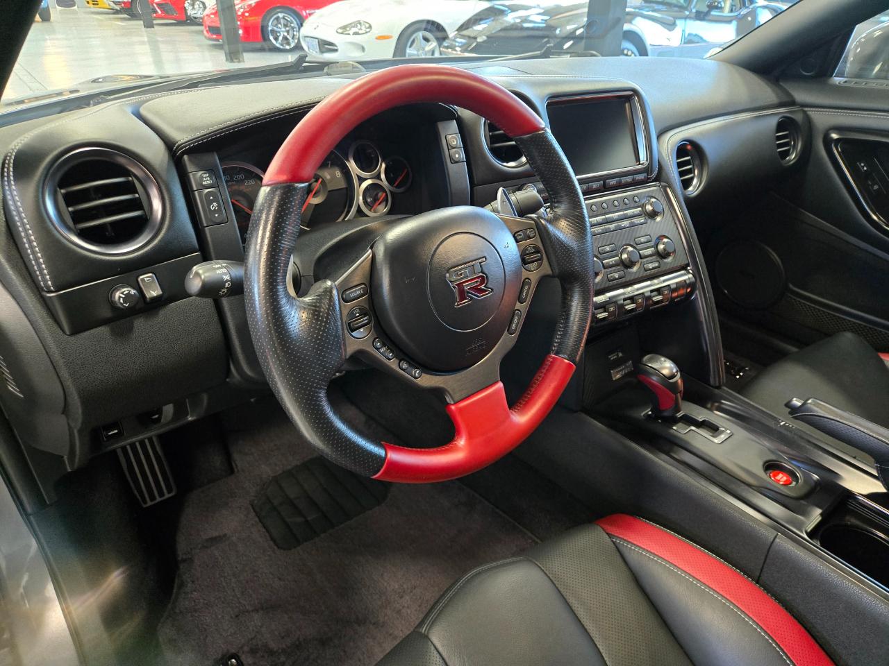 Nissan GT-R 2dr Cpe Black Edition 2014