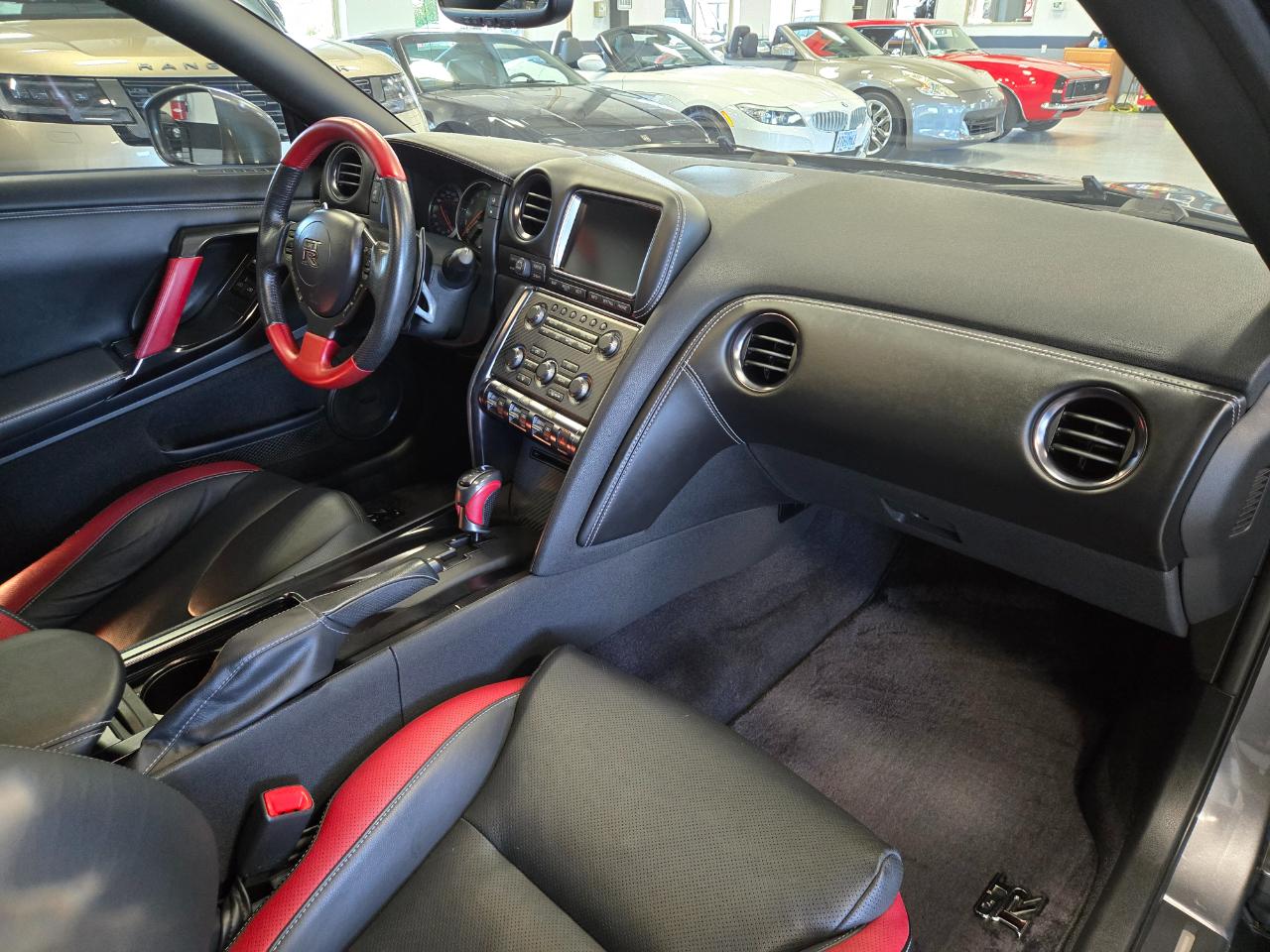 Nissan GT-R 2dr Cpe Black Edition 2014