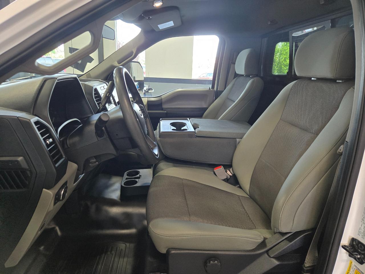 Ford F-150 XL 4WD Reg Cab 8' Box 2020
