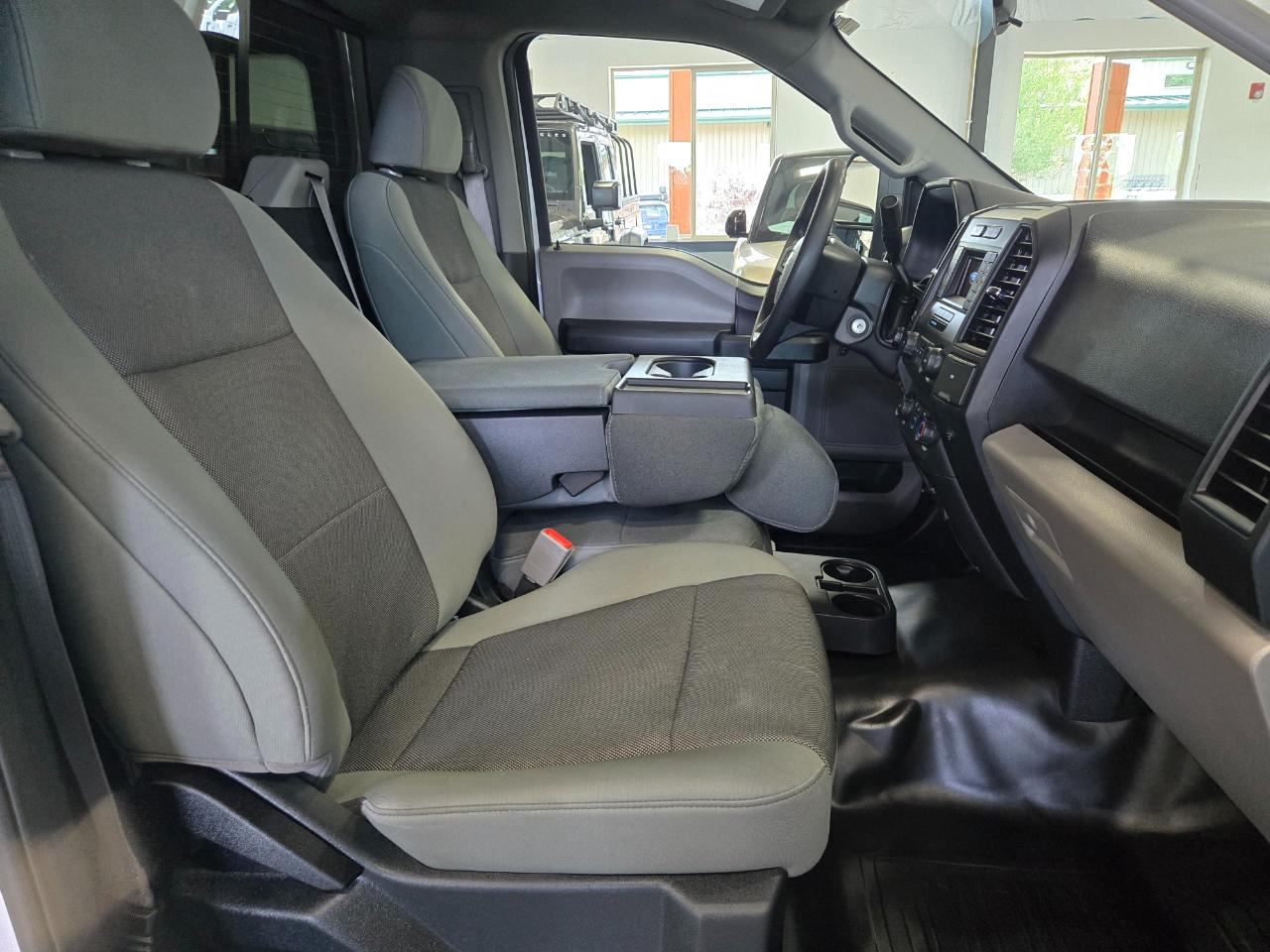 Ford F-150 XL 4WD Reg Cab 8' Box 2020