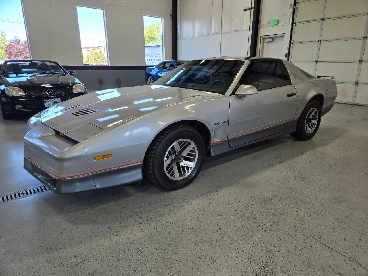 Pontiac Firebird 2dr Hatchback Trans Am 1985