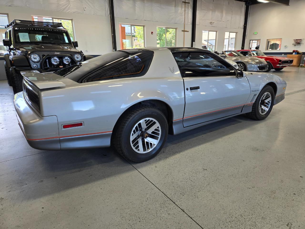 Pontiac Firebird 2dr Hatchback Trans Am 1985