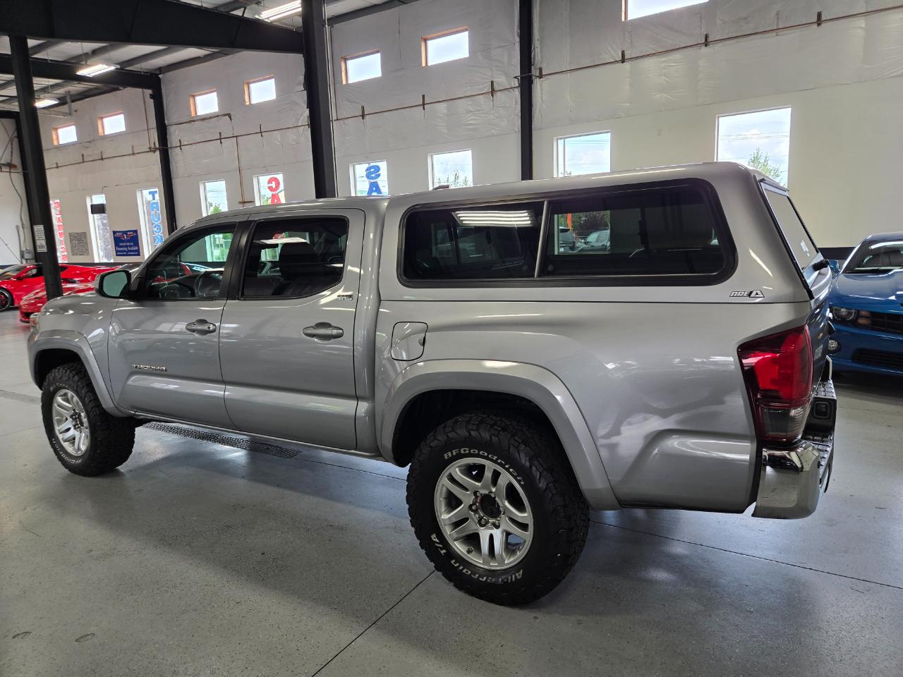 Toyota Tacoma 4WD SR5 Double Cab 5' Bed V6 AT (Natl) 2019
