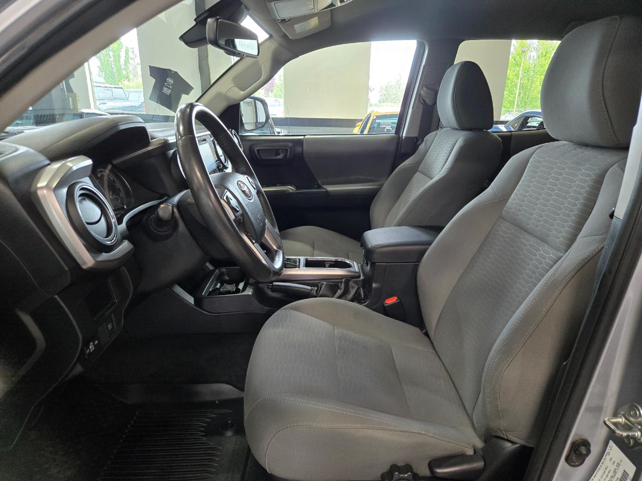 Toyota Tacoma 4WD SR5 Double Cab 5' Bed V6 AT (Natl) 2019