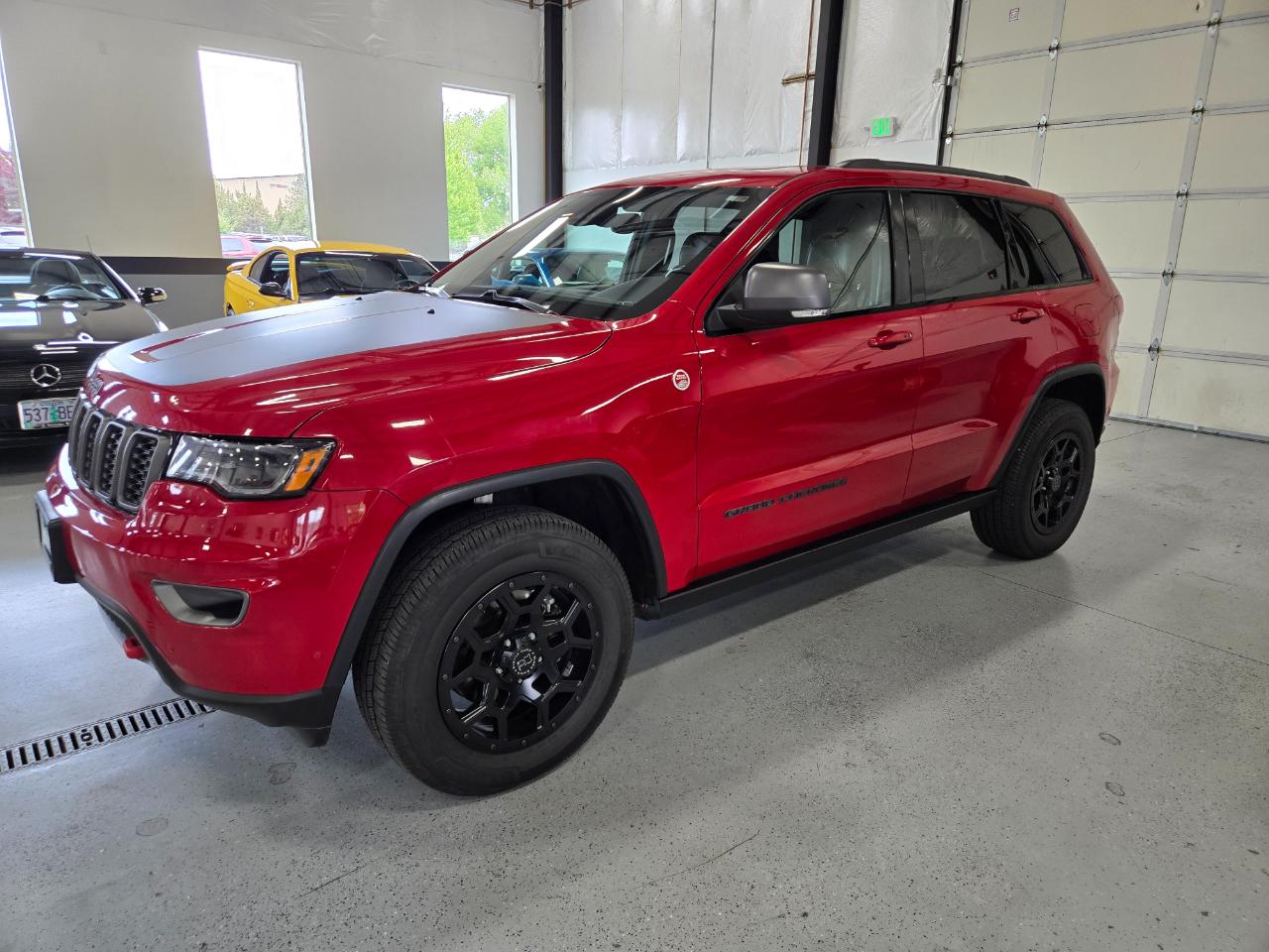 Jeep Grand Cherokee Trailhawk 4D SUV 4WD 2017