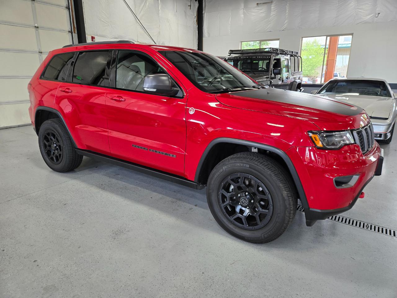 Jeep Grand Cherokee Trailhawk 4D SUV 4WD 2017