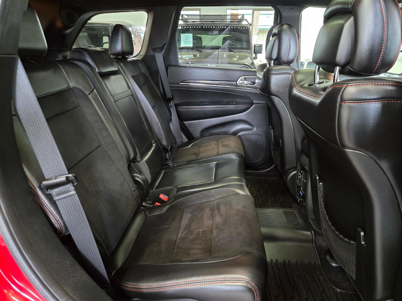 Jeep Grand Cherokee Trailhawk 4D SUV 4WD 2017