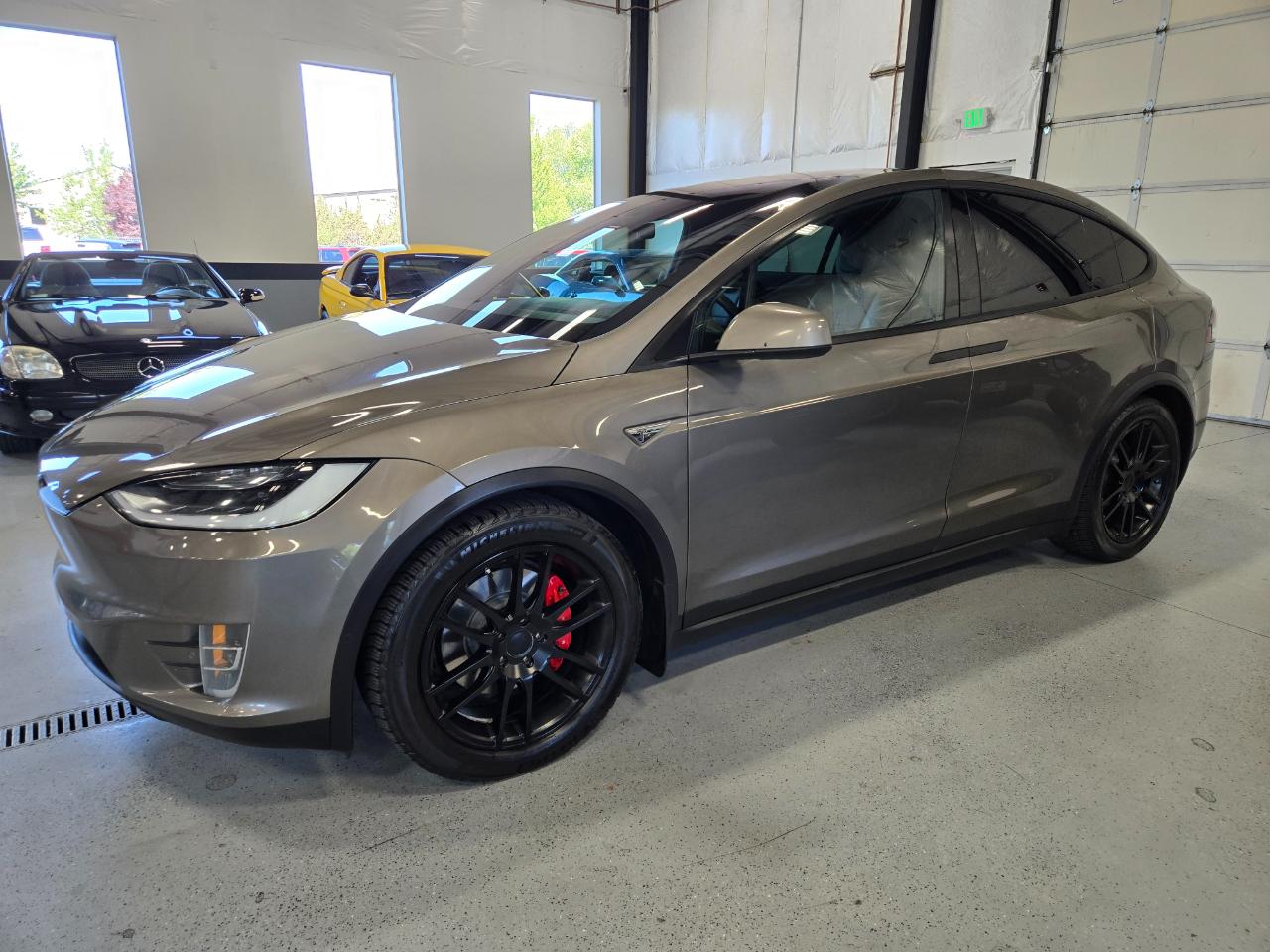 Tesla Model X  2016