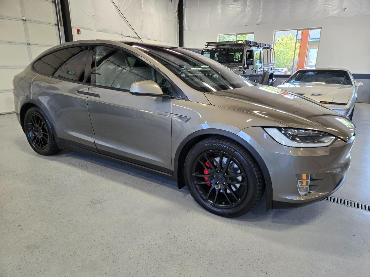 Tesla Model X  2016
