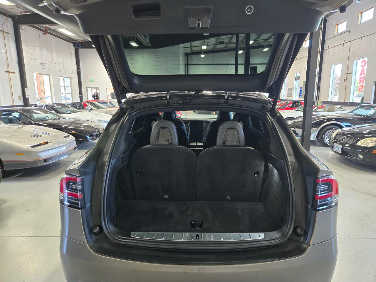 Tesla Model X  2016