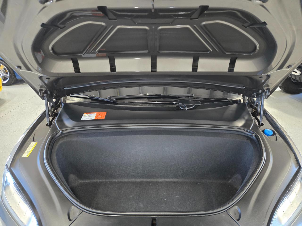 Tesla Model X  2016