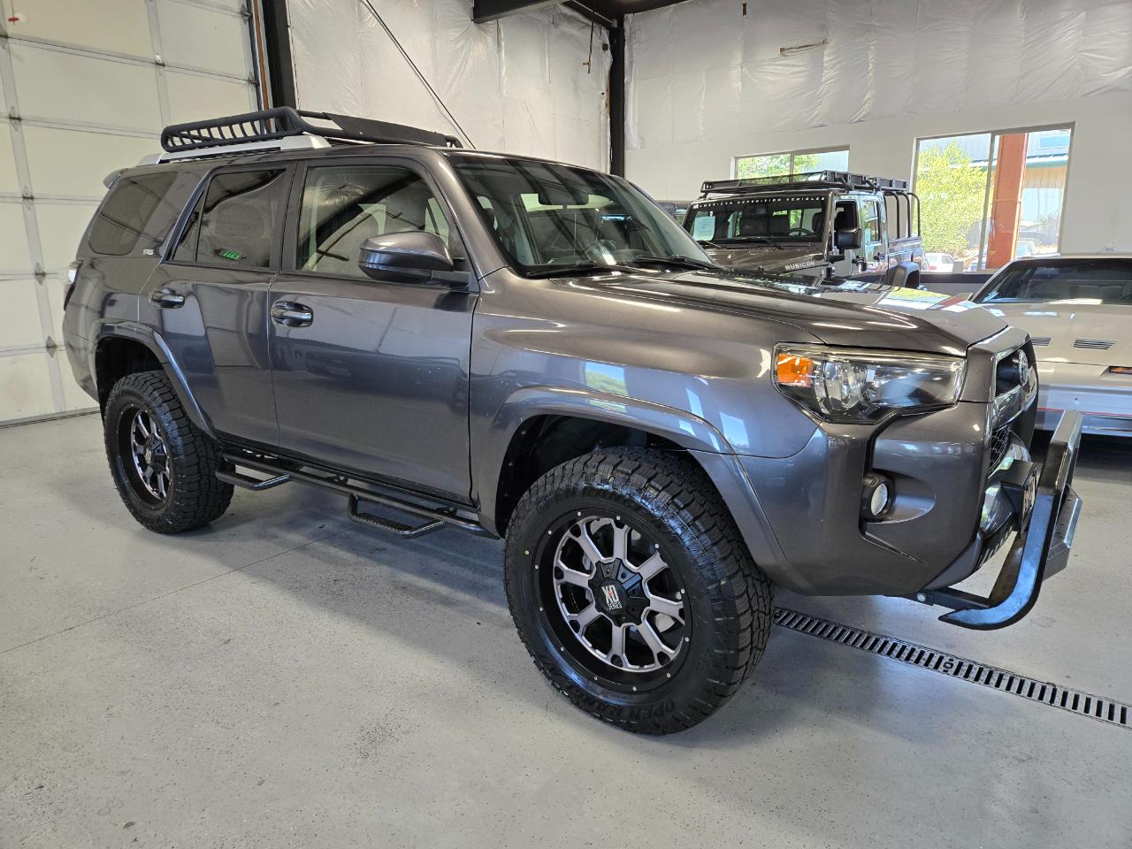 Toyota 4Runner SR5 Premium 4D SUV 4X4 V6 2017
