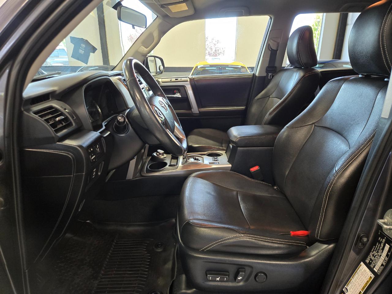 Toyota 4Runner SR5 Premium 4D SUV 4X4 V6 2017