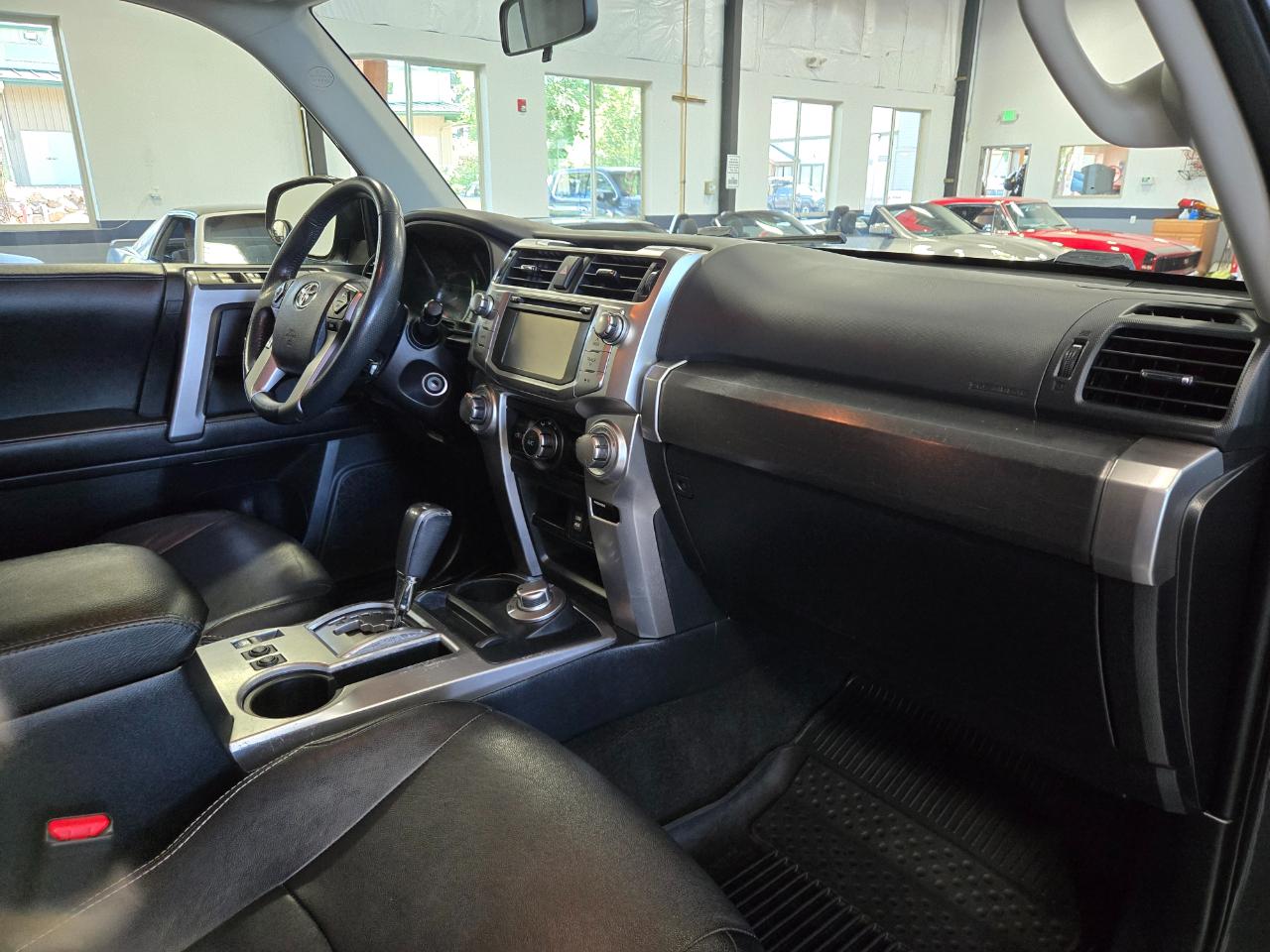 Toyota 4Runner SR5 Premium 4D SUV 4X4 V6 2017