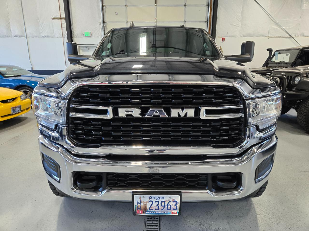 RAM 2500 Big Horn 4x4 Crew Cab 8' Box 2022