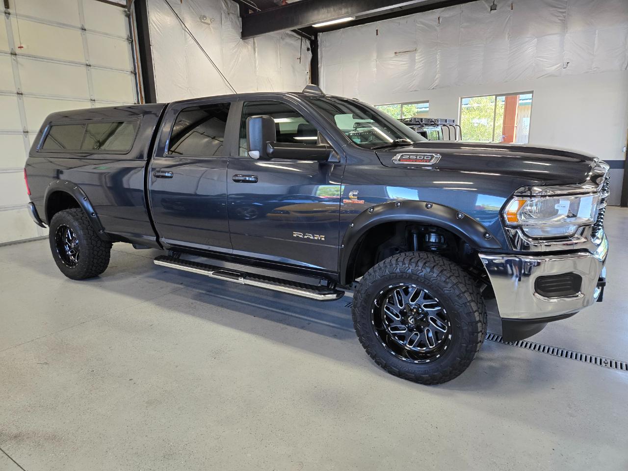 RAM 2500 Big Horn 4x4 Crew Cab 8' Box 2022