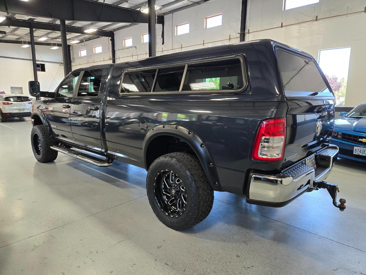 RAM 2500 Big Horn 4x4 Crew Cab 8' Box 2022