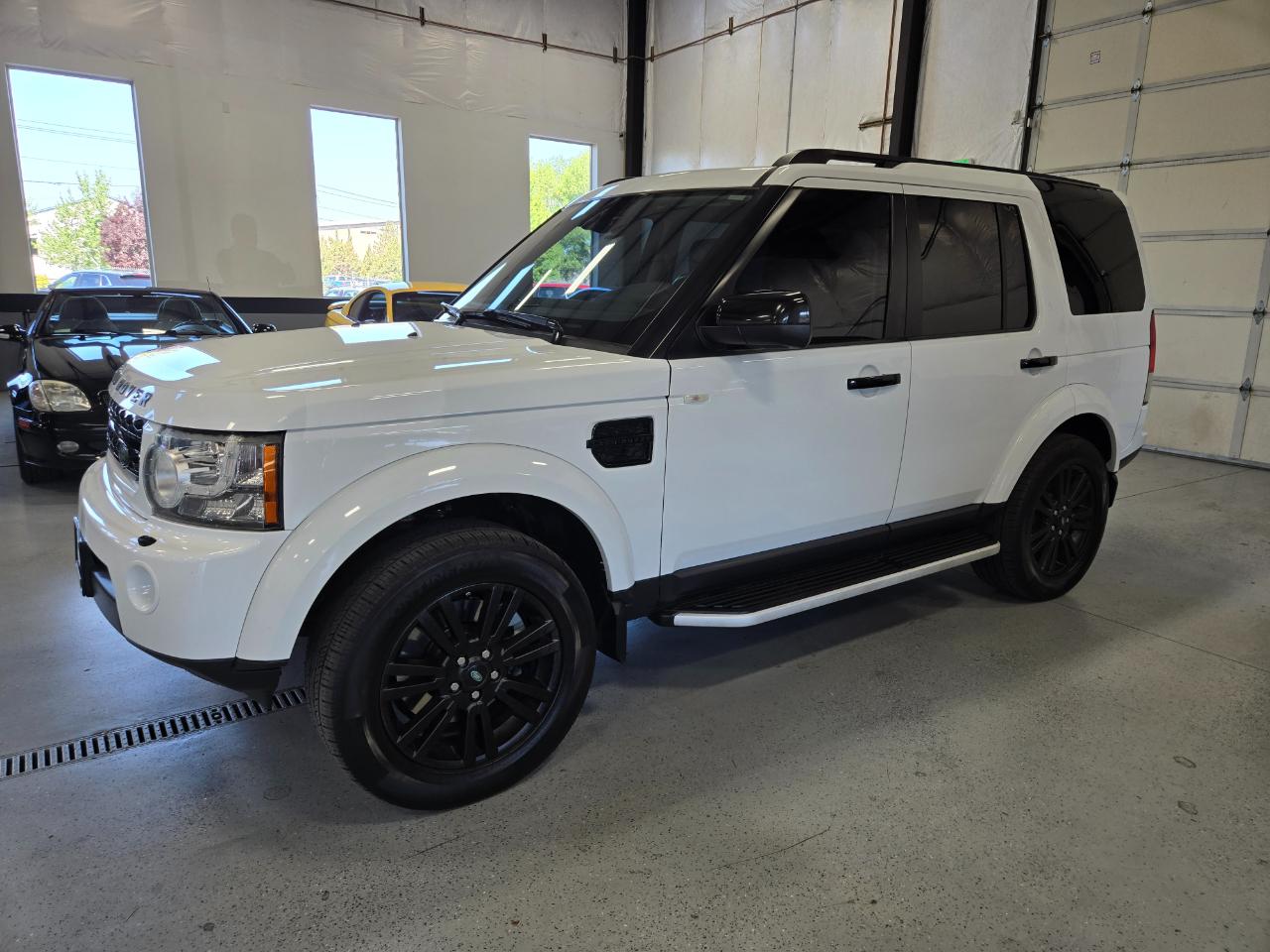 2011 Land Rover LR4 4WD 4dr V8 HSE