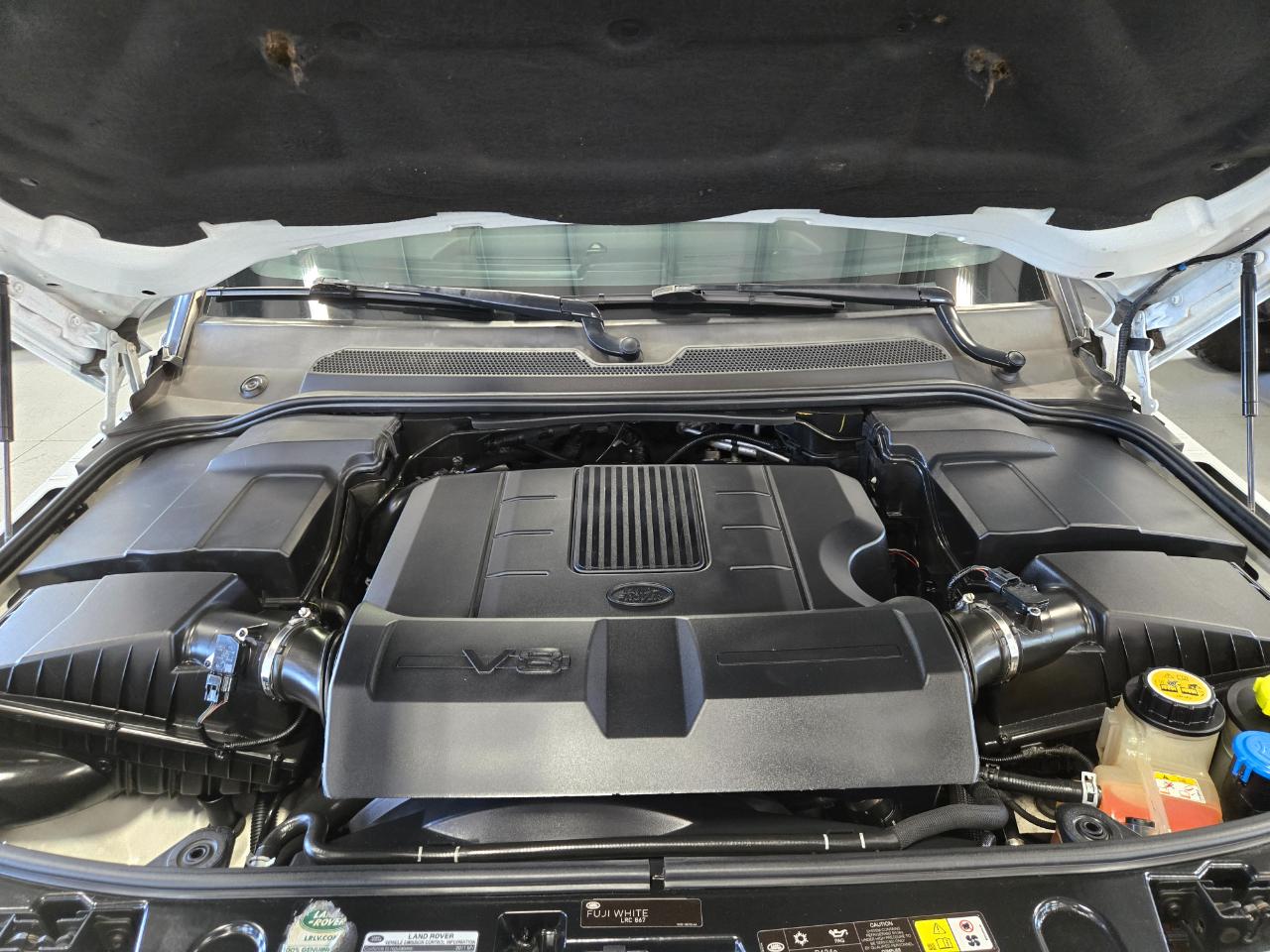 Land Rover LR4 4WD 4dr V8 HSE 2011
