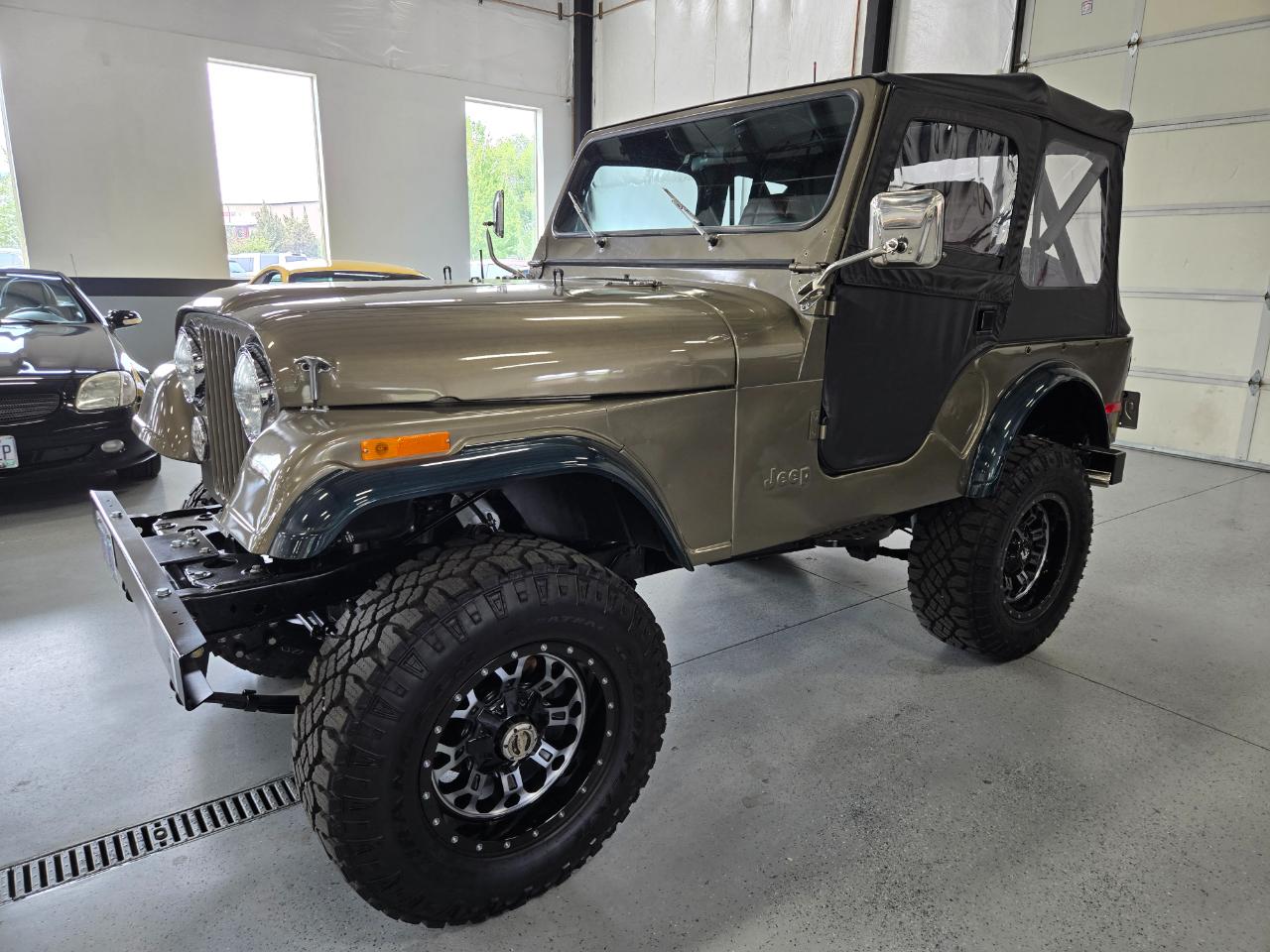 Jeep CJ-5  1977