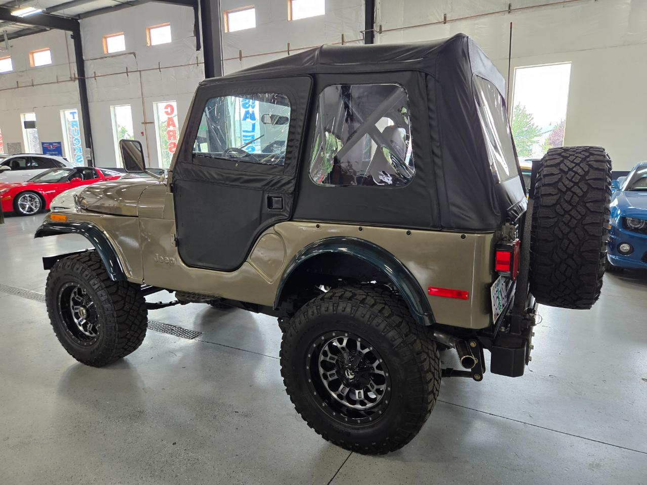Jeep CJ-5  1977