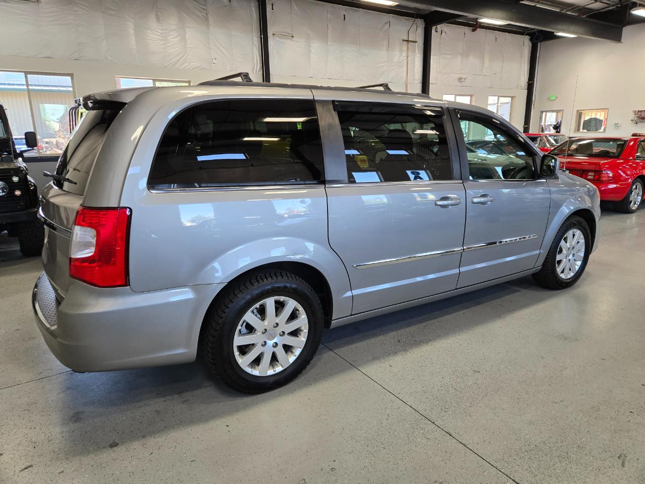 Chrysler Town & Country 4dr Wgn Touring 2016