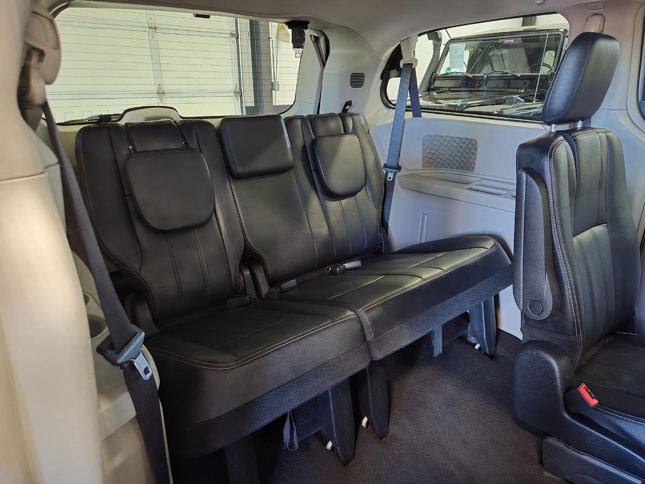 Chrysler Town & Country 4dr Wgn Touring 2016