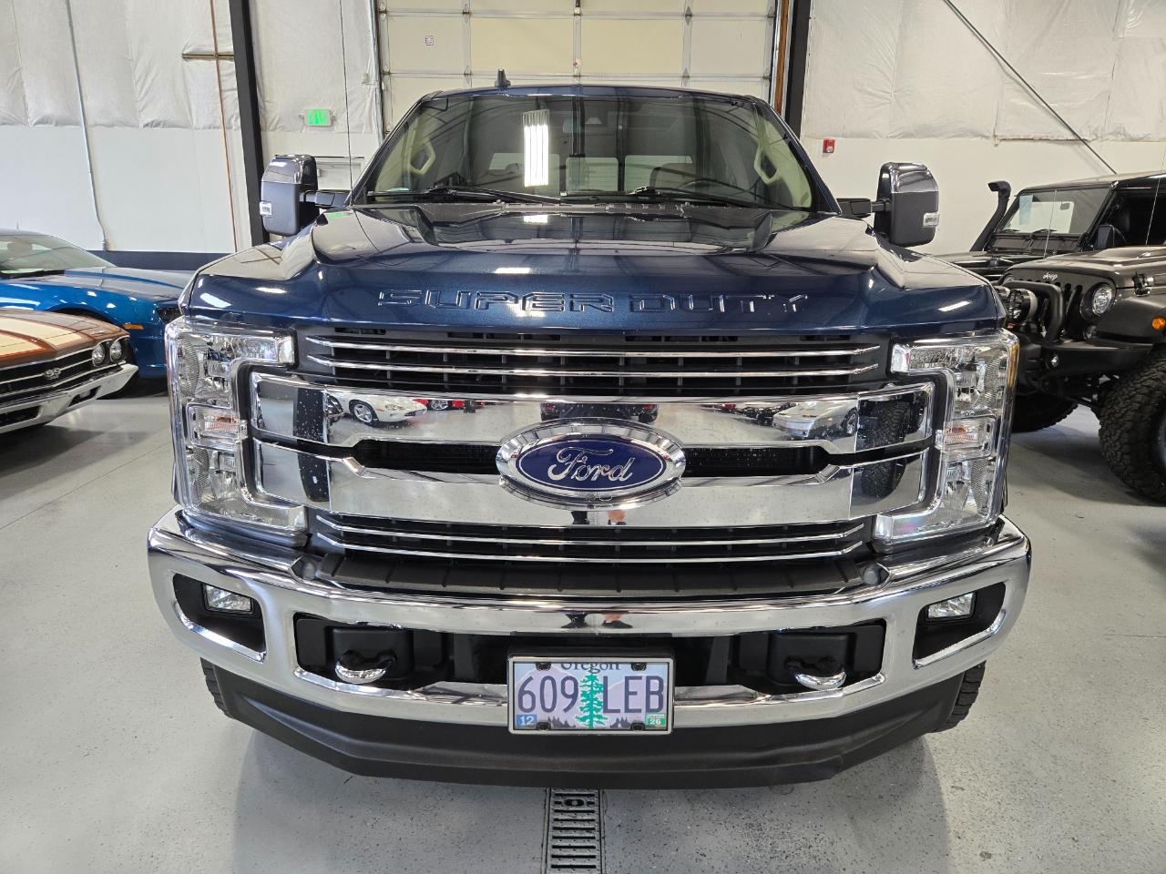 Ford Super Duty F-250 SRW Lariat 4WD Crew Cab 6.75' Box 2019